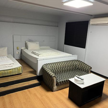 แอร์เทล พูซาน Motel ปูซาน ภายนอก รูปภาพ